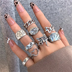 Gothic Chain Rings Set