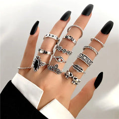 Gothic Chain Rings Set